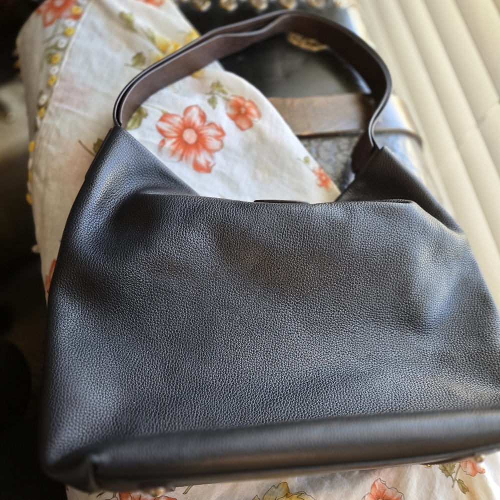 Dooney & Bourke Derby Florentine Black Pebbled Leather Hobo Bag - Picture 9 of 16